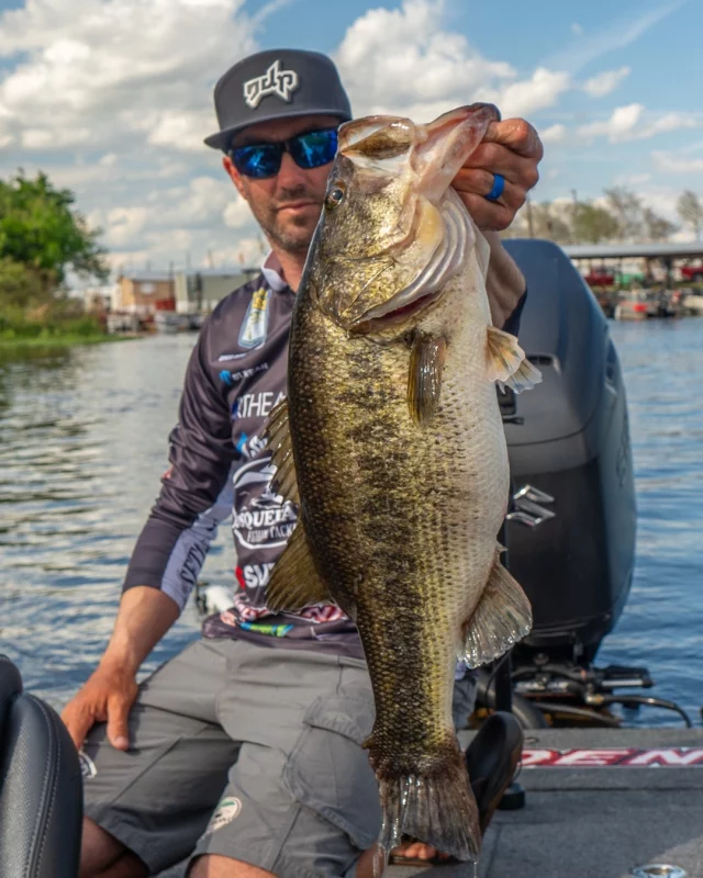 Tournament #4 of the Bassmaster Elite Series kicks off this week! 🎣🔥 Tune in starting the 24th to watch the pros battle it out on the water. Who’s ready to see some big catches?